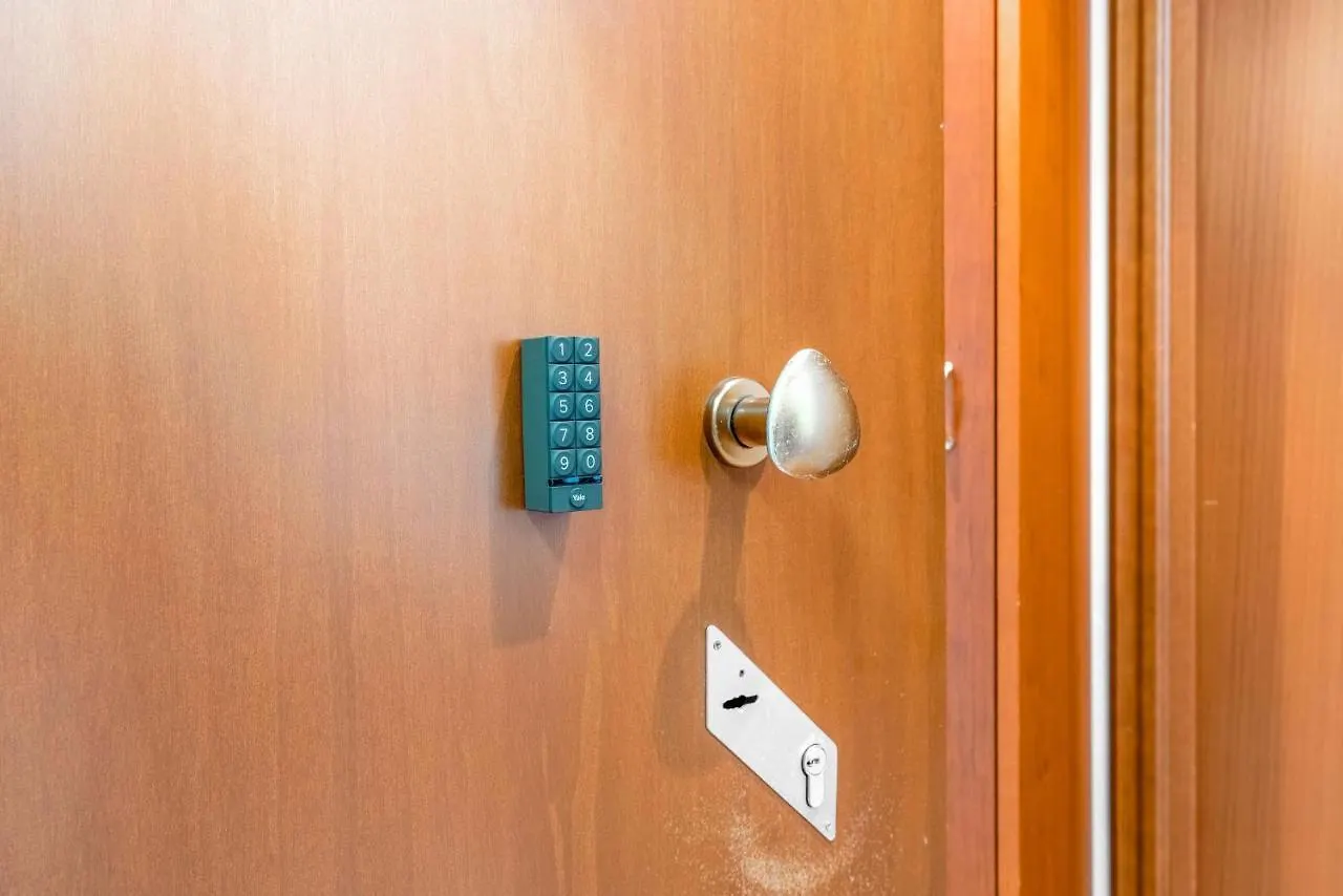 Appartamento Zona Navigli - Smart House Con Tv 50 E Fast Wifi Milano