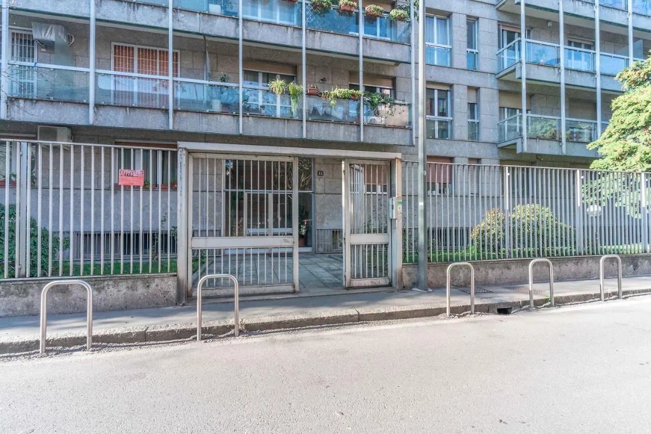 Appartamento Zona Navigli - Smart House Con Tv 50 E Fast Wifi Milano